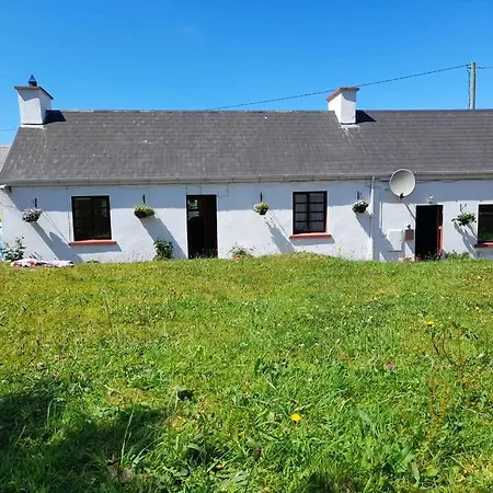 Granny's Cottage, A Lovely Lakeside