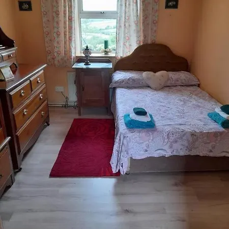 Granny's Cottage, A Lovely Lakeside *