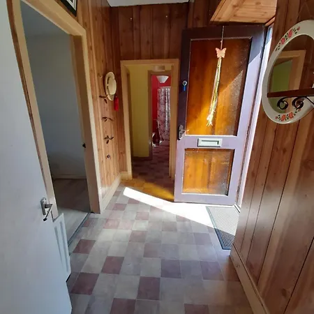 Granny's Cottage, A Lovely Lakeside Holiday home Donegal Town