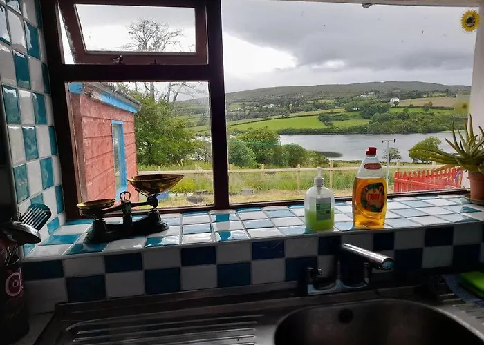 Granny's Cottage, A Lovely Lakeside Holiday home Donegal Town